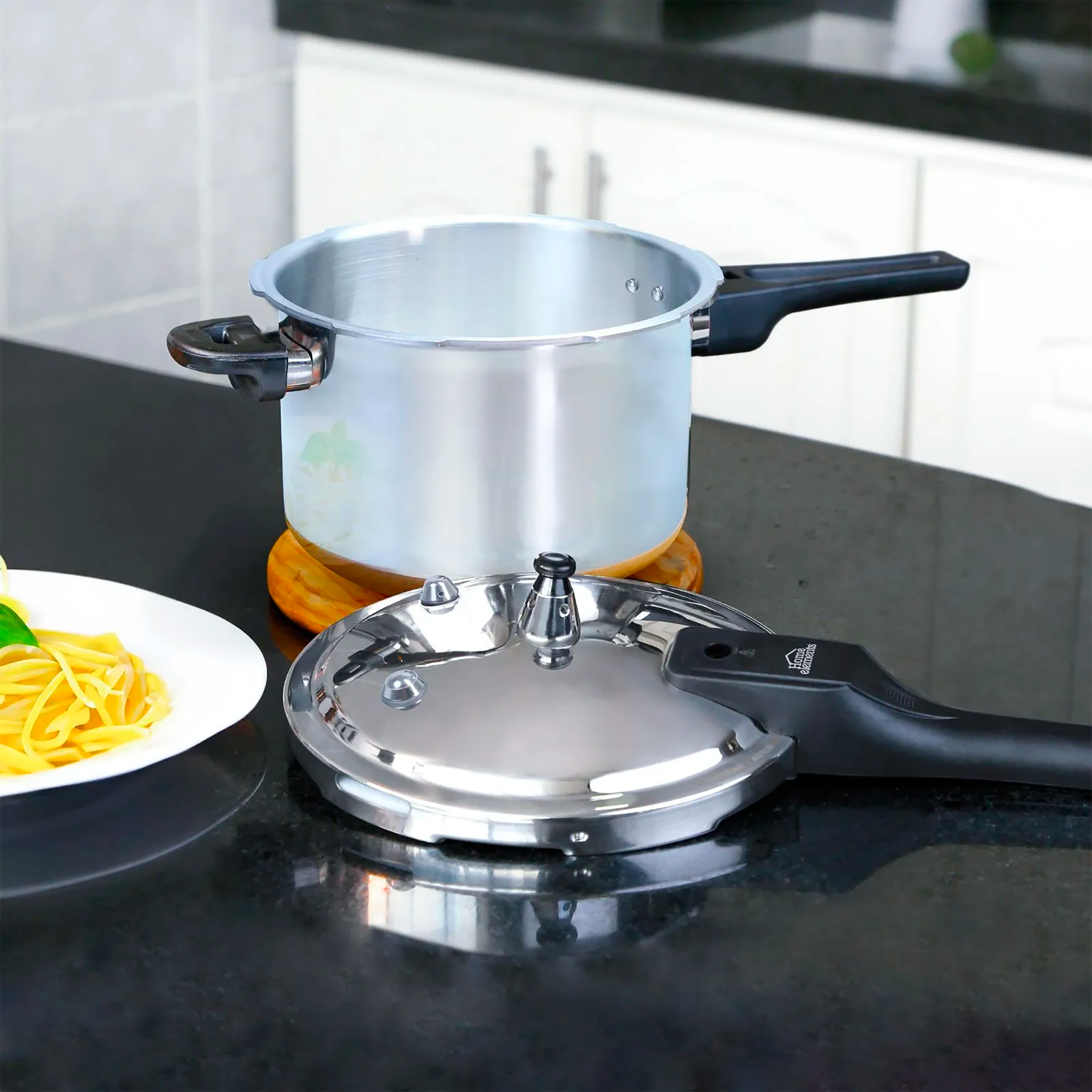 Olla a Presion Aluminio 11 lt con Tapa en Acero 299900690 Home Elements