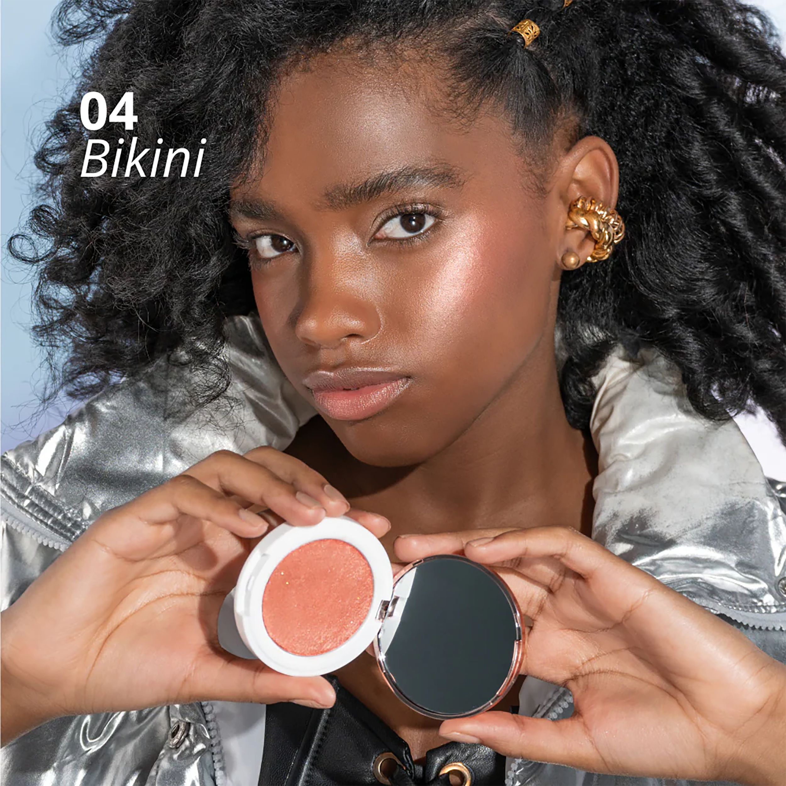 ILUMINADOR EN CREMA ANIK