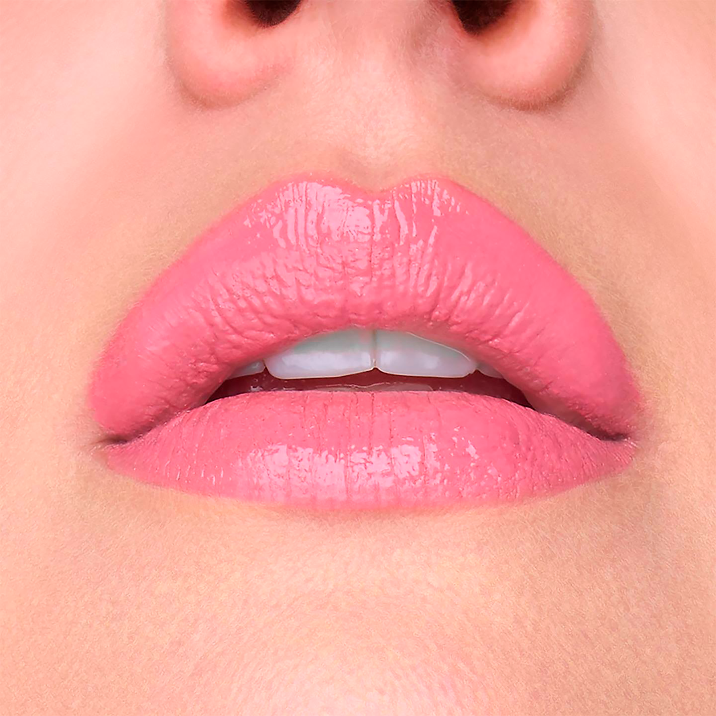 LABIAL BRILLANTE RESIST OH BRILLO GUAPA VOGUE