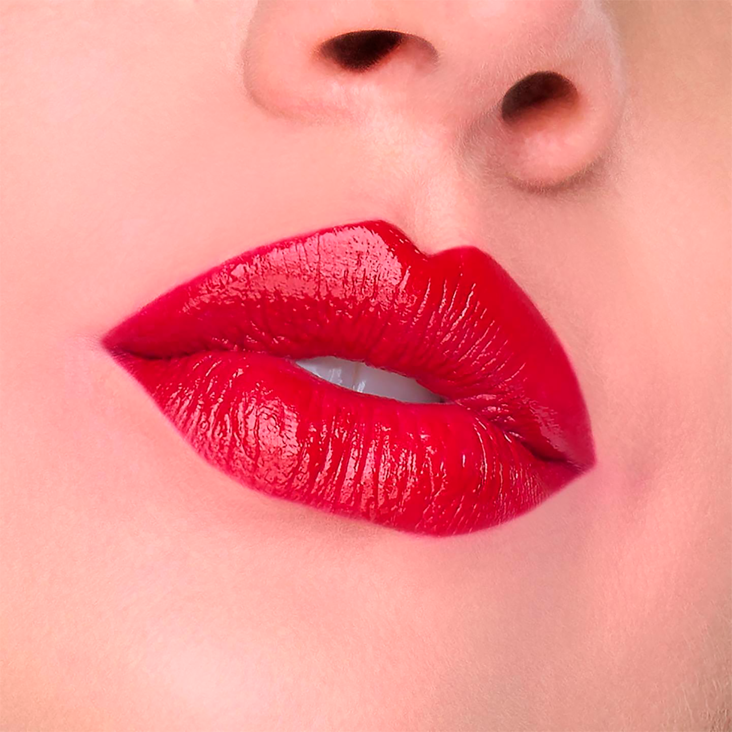 LABIAL BRILLANTE RESIST OH BRILLO IMPARABLE VOGUE
