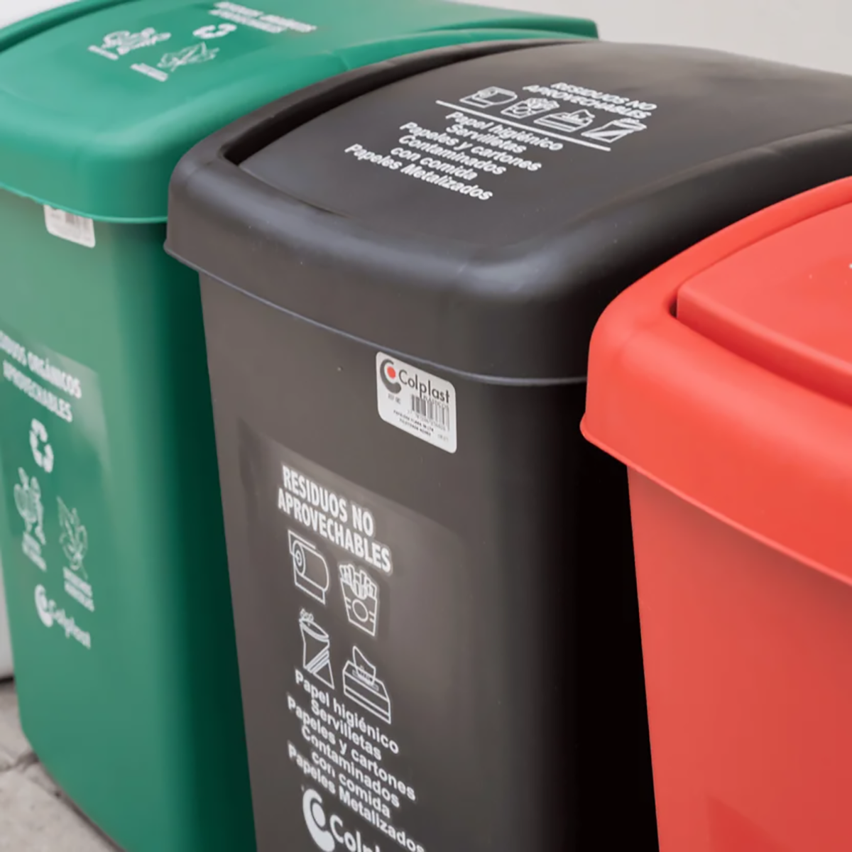PAPELERA PLANA 36L ROJO PELETIZADA COLPL