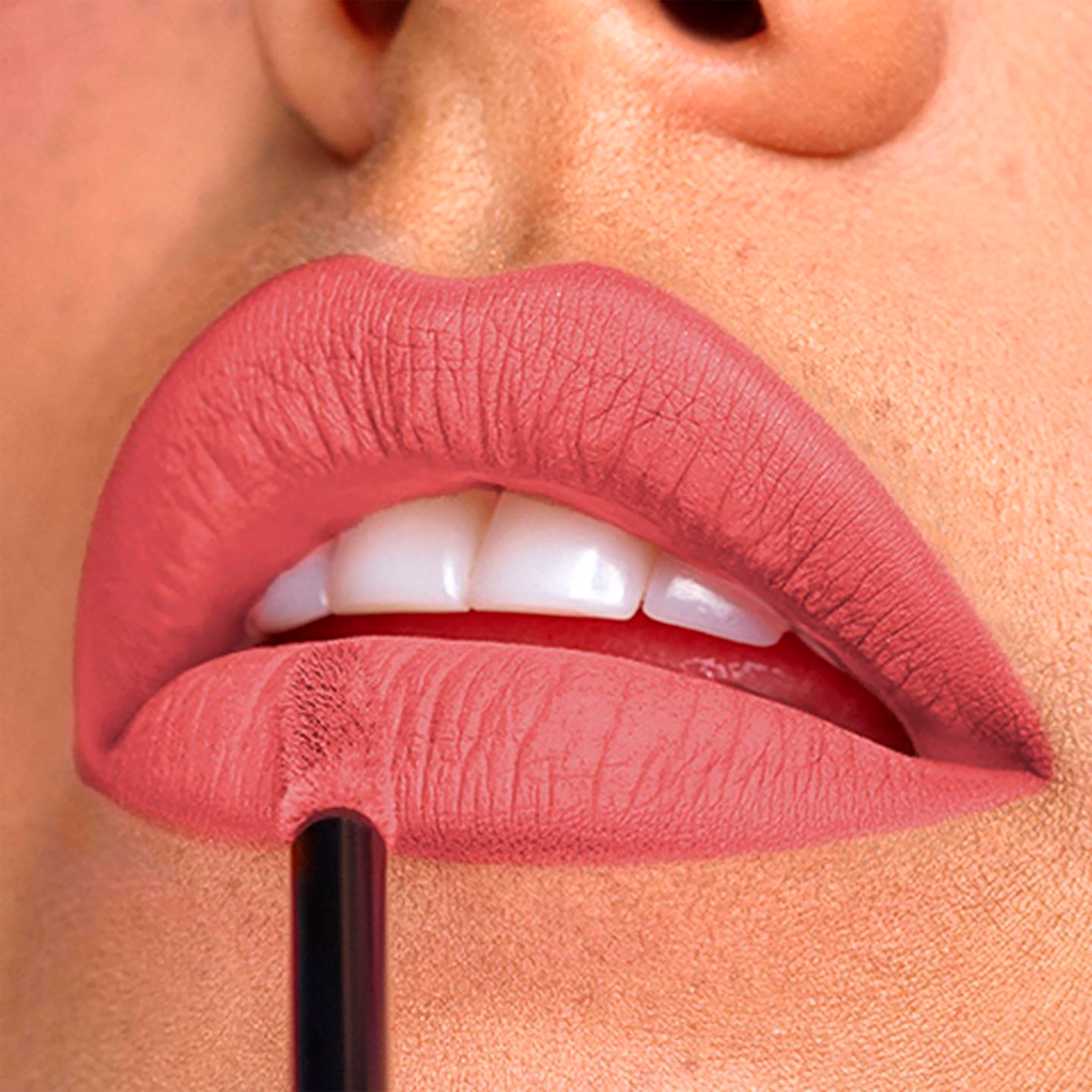 LABIAL LIQUIDO RESIST ENCANTADORA VOGUE