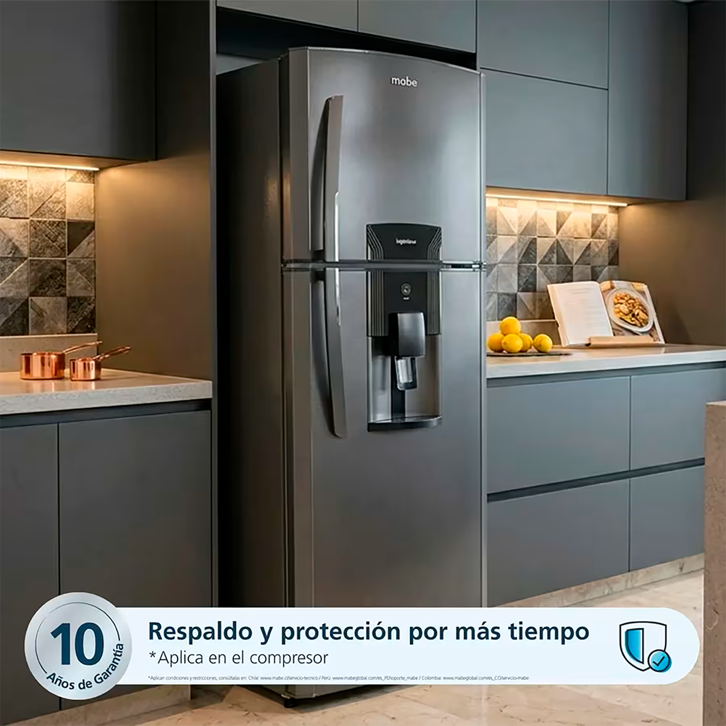 Nevera MABE No Frost Congelador Superior 247Litros RMA247FJCG Grafito